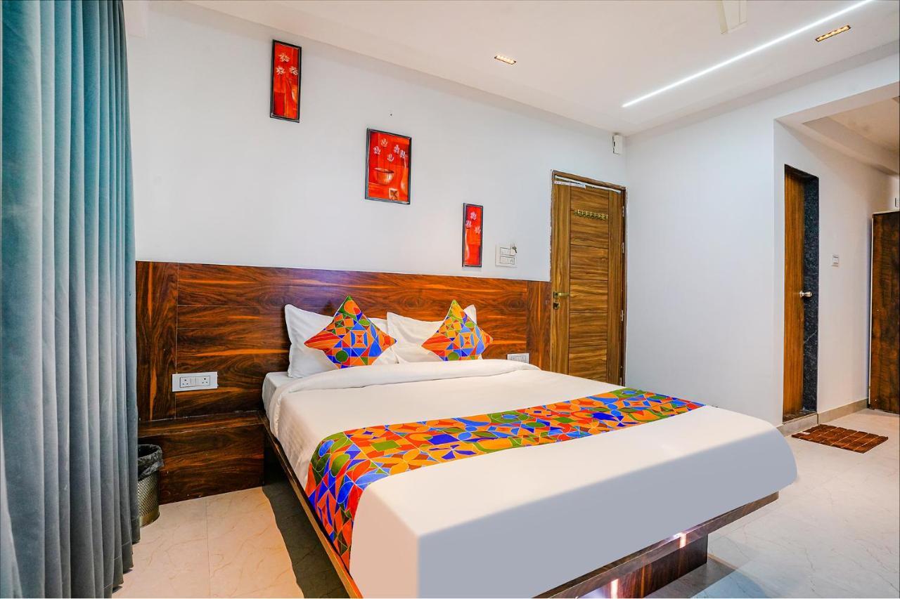 Fabhotel Crystal Inn - Nr Suvarndeep Chowk Pimpri-Chinchwad Exterior photo